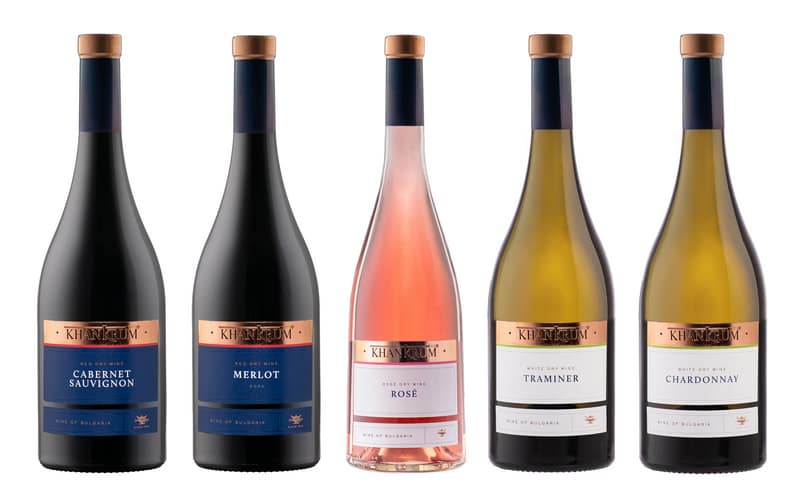 Продуктова фотография - кенове бира и бутилки вино